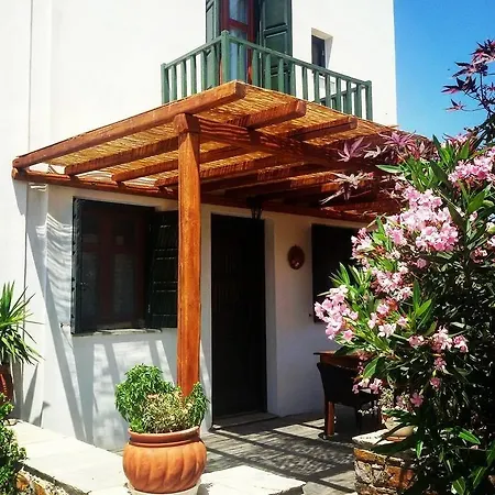 Nataly's Villas וילה Loutrá
